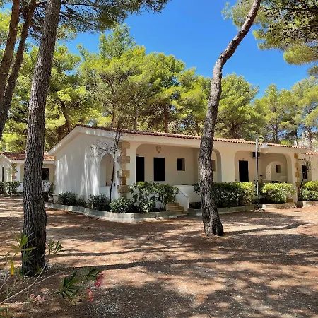 Πάρκο διακοπών Villaggio Gargano 2*